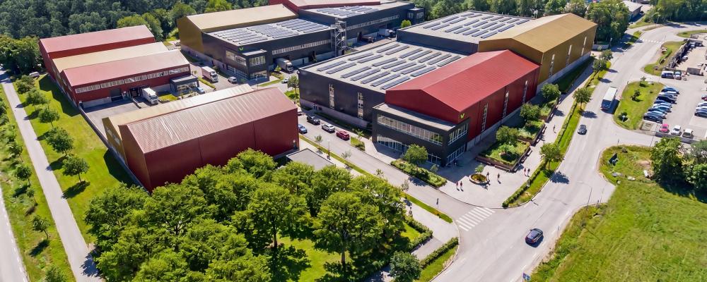 Den färdiga fastigheten består av nya lokaler med lager i markplan och på entresol samt kontorsutrymme.  Bild: Verdion