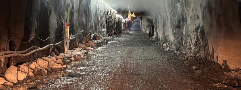 Bild från tunneln under Sickla Park i Hammarby Sjöstad där de sista sprängningarna skedde. Foto: Region Stockholm.
