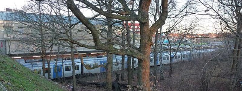 Bygget inleds i Älvsjö och är planerad till 2025. Foto: Wikimedia Commons