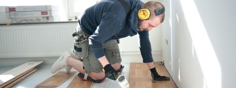 Byggbranschen är en av de näringsgrenar där arbetsorsakade besvär är särskilt vanliga. Ungefär en av tre sysselsatta uppger att de har besvär till följd av arbetet. Mia Åkerman. Arbetsmiljöverket.