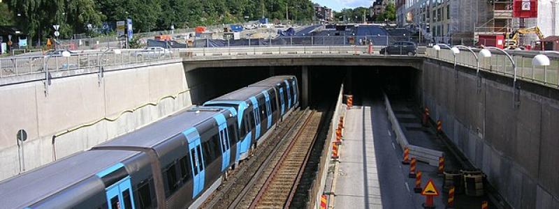 Drottningholmsvägen i Stockholm 2009, ombyggnad vid Lindhagensplan, nytt tunnelavsnitt. Foto: Holger.Ellgaard/Wikimedia Commons