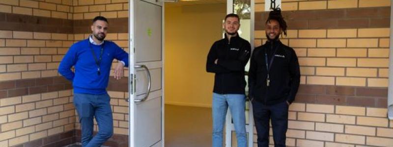 Ninos Gawrieh, Gabriel Kasto och Simon Matiwos från Järfällahus. Foto: Järfällahus