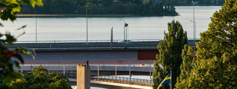 Lidingöbron. Foto: hanlin sun/unsplash