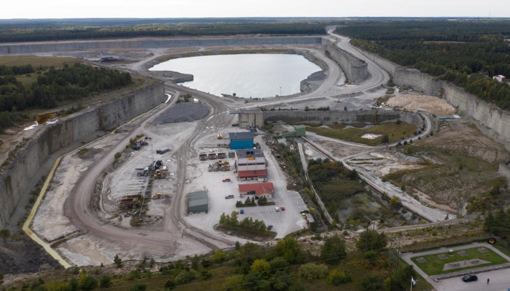 Fredrik Sandberg/TT: Cementas cementfabrik och kalkbrott i Slite på Gotland. Arkivbild.