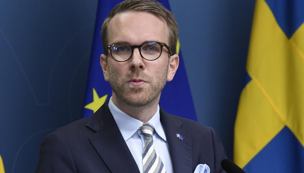 Marko Säävälä/TT: Bostadsminister Andreas Carlson (KD) kallar till sig flera byggaktörer för ett rundabordssamtal om lösningar på bostadskrisen. Arkivbild.