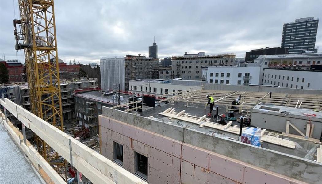  SKBs senaste byggnadsprojekt tar form med nästan 400 kooperativa hyresrätter i Kista, Gustavsberg och på Södermalm, planerade för inflyttning 2025. En satsning på hållbart boende och gemenskap för 93 000 medlemmar och regionen. Foto: SKB/Peter Svahn