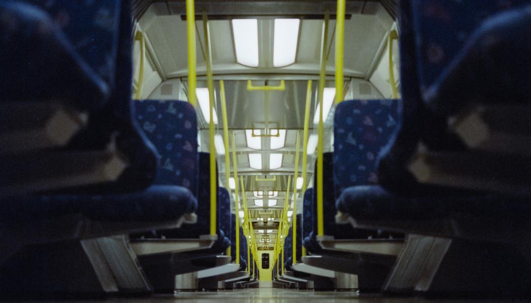 Tunnelbanespåret ska överdäckas med balkar. Foto: carl nenzen loven/unsplash
