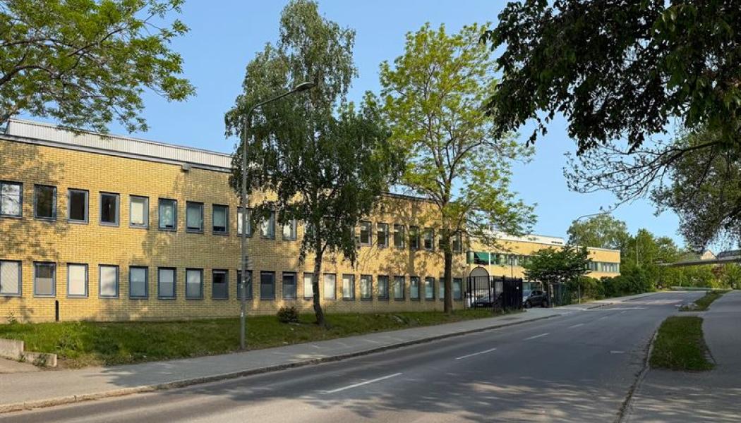 Enstadiggrund Storsala. 