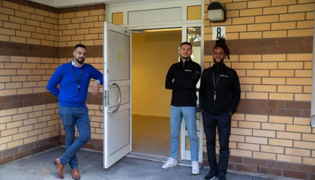 Ninos Gawrieh, Gabriel Kasto och Simon Matiwos från Järfällahus. Foto: Järfällahus
