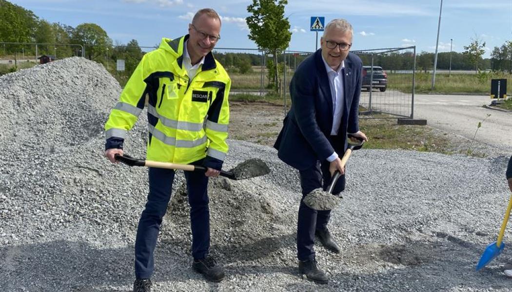David Johansson Mathias Bohman. Upplands Väsby Besqab eds allé Sjöstråket. Pressbild: Besqab
