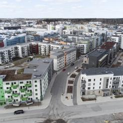 Fredrik Sandberg/TT: Bostadsbyggandet backade under årets första halva. På bilden Barkarbystaden i Stockholm. Arkivbild.