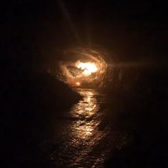 Tunneln mellan Högdalsdepån och Hökarängen när den sista biten berg sprängdes ut. Foto: Region Stockholm