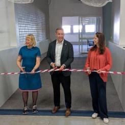 Från vänster: Maria Mustonen (V), Arvid Vikman Rindevall (S), Åsa Lindhagen (MP), miljö- och klimatborgarråd. Pressbild: Stockholms stad
